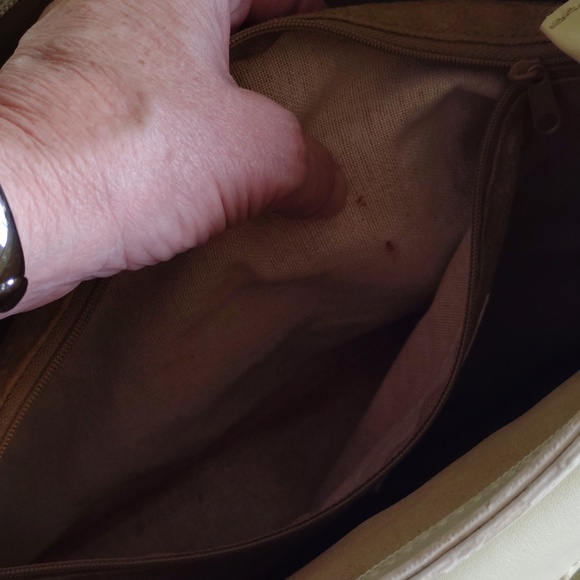 Mondani New York Simulated Leather Shoulder Bag Purse - Light Green - Picture 14 of 16